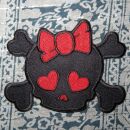 Patch - Skull with hearts - black-red
